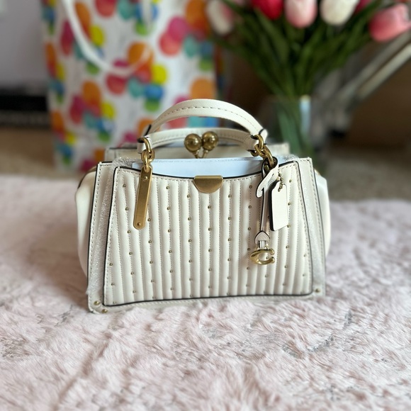 “SOLD” Coach dreamer 21 kisslock - Picture 2 of 8